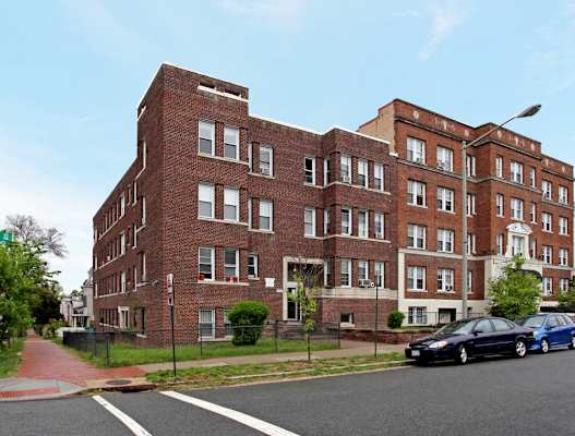 1100 F Street NE property